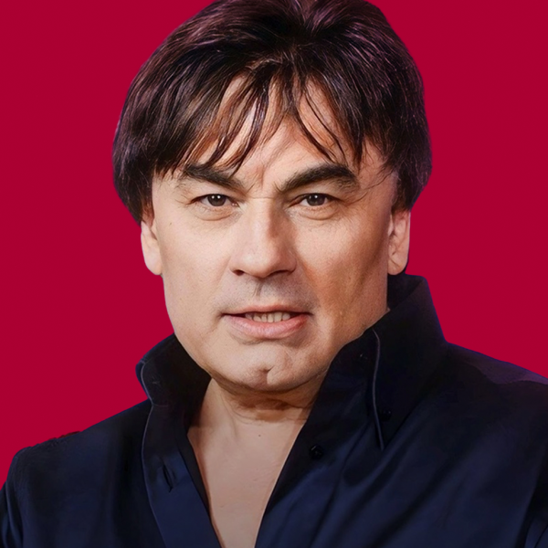 Александр Серов