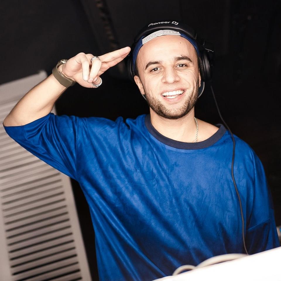 DJ DaVlaD