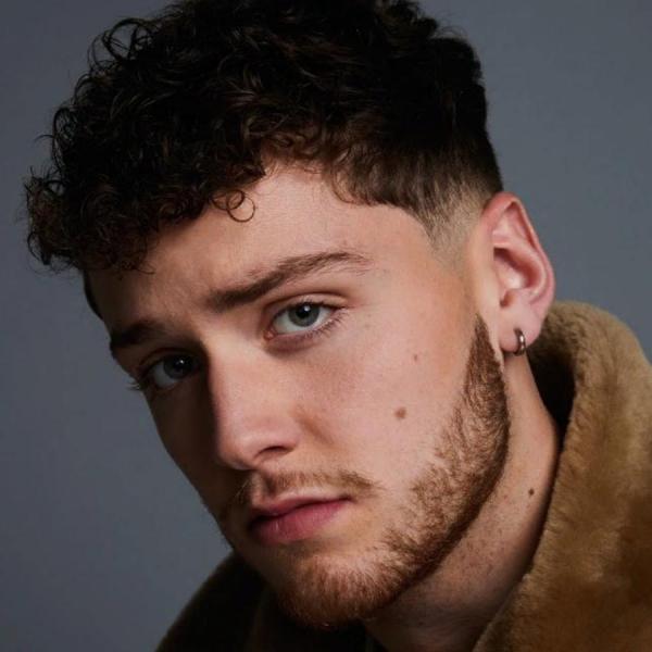 BAZZI