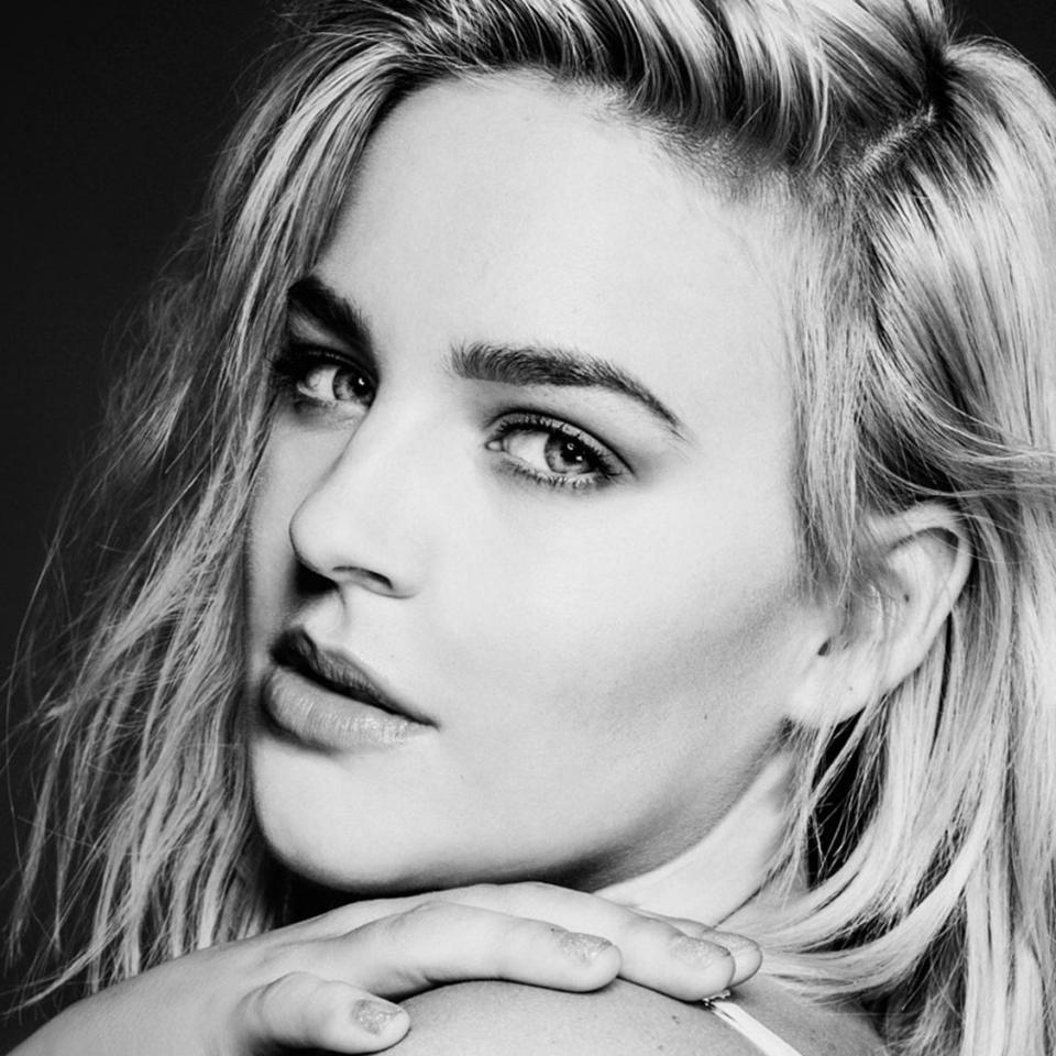 ANNE-MARIE