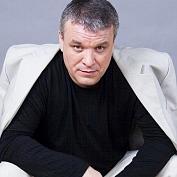 Александр Дюмин