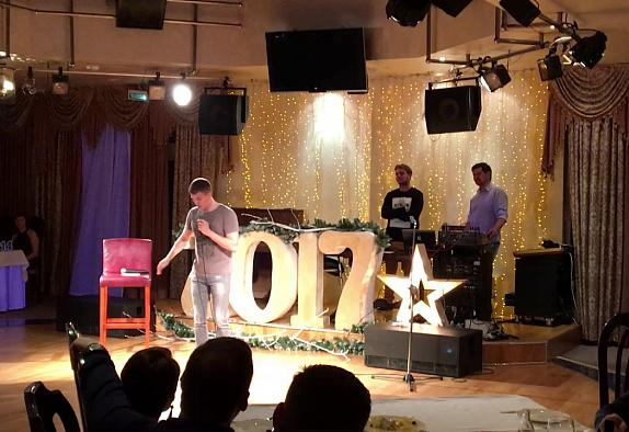 Алексей Щербаков (Stand Up) выступление в курортном поселке Витязево / RocketBooking